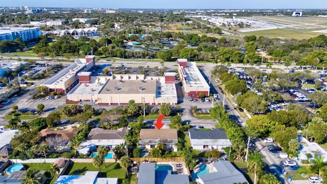 860-870 NE 23rd Avenue 1-2, Pompano Beach, FL 33062
