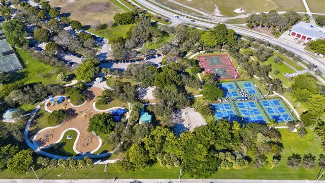 860-870 NE 23rd Avenue 1-2, Pompano Beach, FL 33062