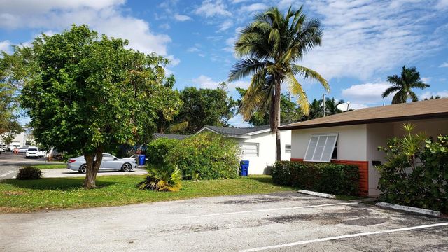 860-870 NE 23rd Avenue 1-2, Pompano Beach, FL 33062
