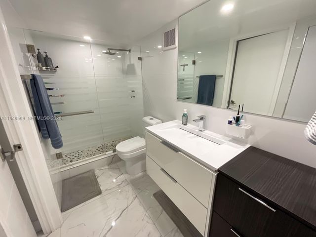 1301 NE Miami Gardens Drive 501W, Miami, FL 33179