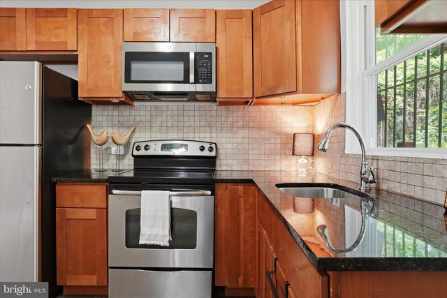 5321 WINGOHOCKING TER, Philadelphia, PA 19144