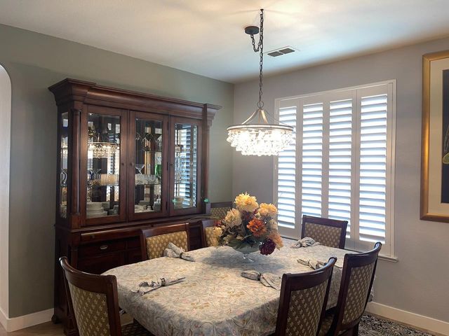 160 S Rock House Cir, Sacramento, CA 95835