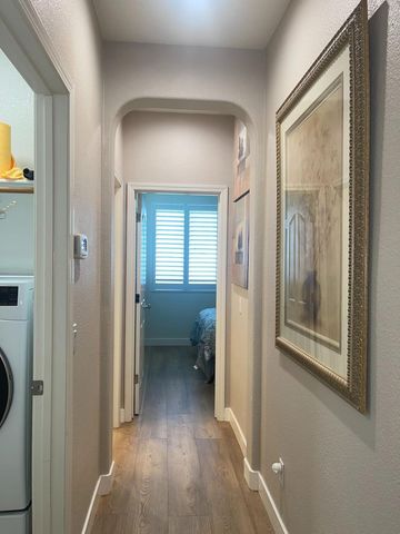 160 S Rock House Cir, Sacramento, CA 95835