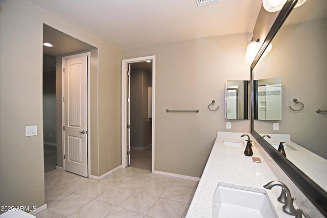 1954 E GERONIMO Street, Chandler, AZ 85225