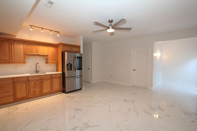 2465 Astarita Way, Lexington, KY 40509