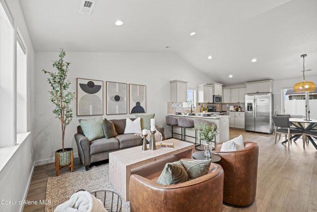 5939 W Downs WAY, Rathdrum, ID 83858