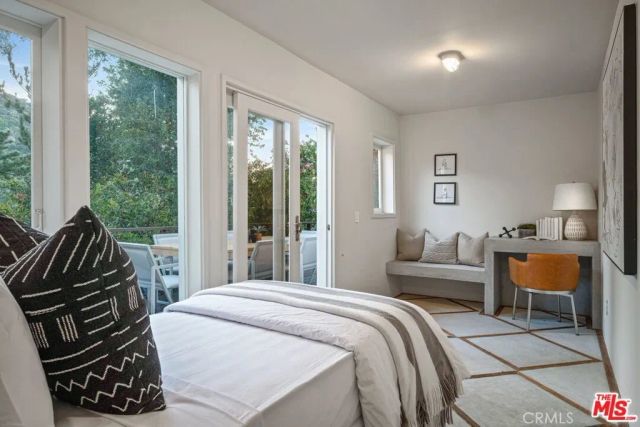 2205 Beech Knoll, Los Angeles, CA 90046