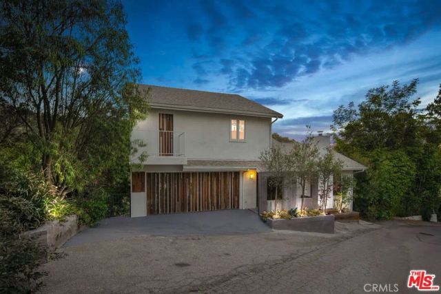 2205 Beech Knoll, Los Angeles, CA 90046