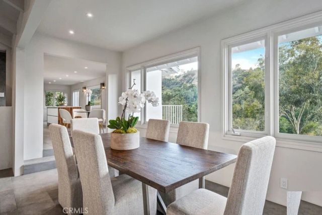 2205 Beech Knoll, Los Angeles, CA 90046