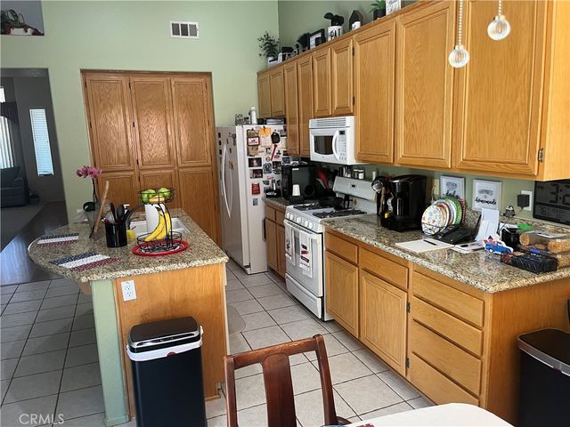 785 N Hemet, Hemet, CA 92544