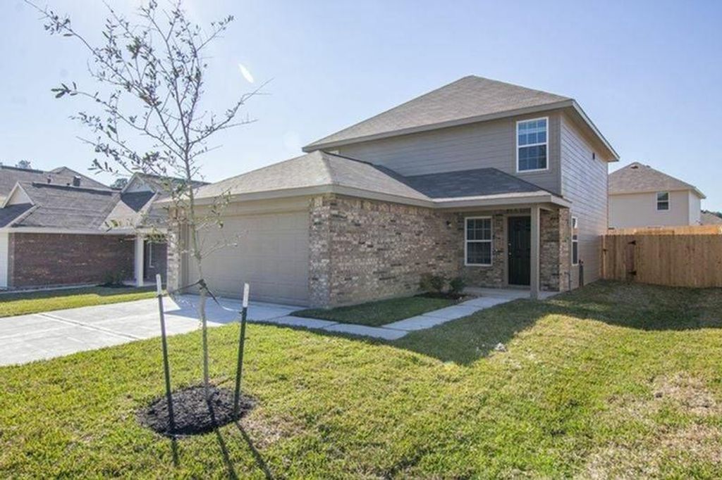 196 Spring Meadows Circle, Willis, TX 77378