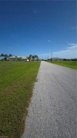 109 NW 32nd PL, Cape Coral, FL 33993