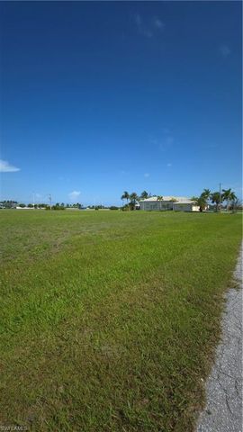 109 NW 32nd PL, Cape Coral, FL 33993
