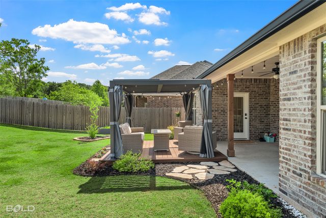 108 Brimestone Loop, Benton, LA 71006