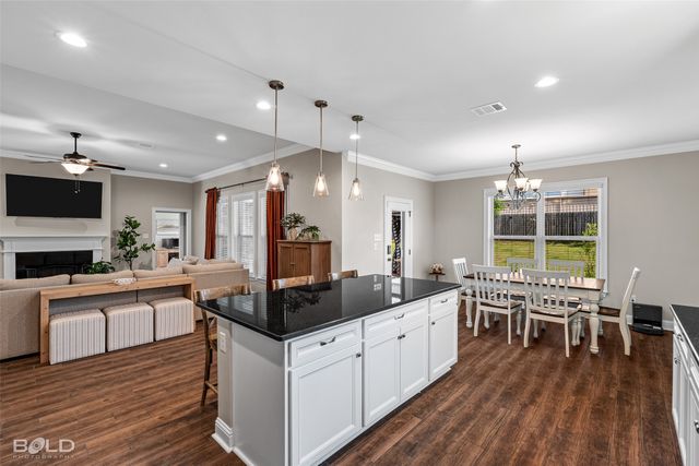 108 Brimestone Loop, Benton, LA 71006