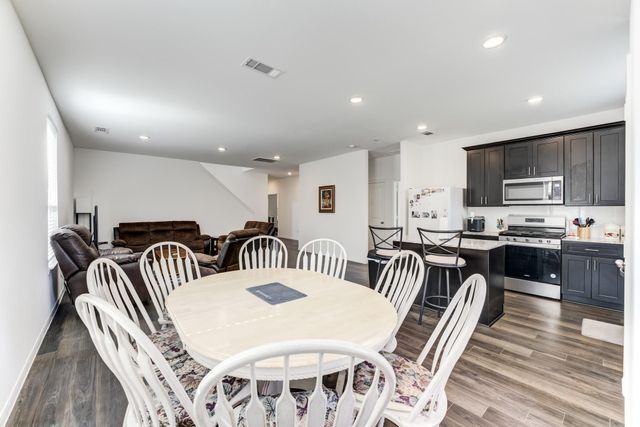 338 Shady Cedar Hill Lane, Conroe, TX 77378