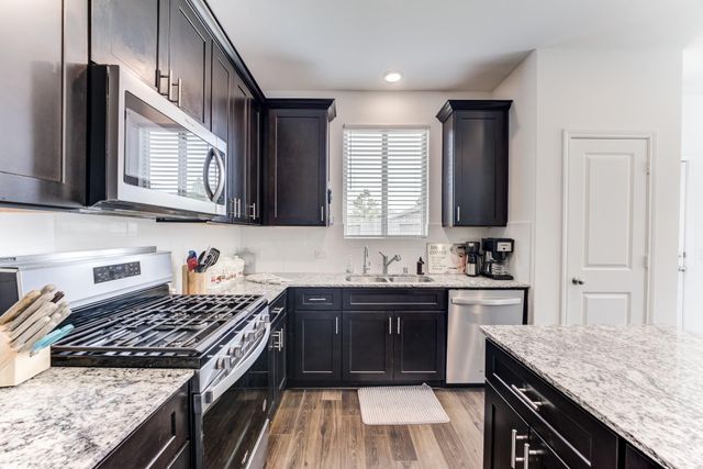 338 Shady Cedar Hill Lane, Conroe, TX 77378