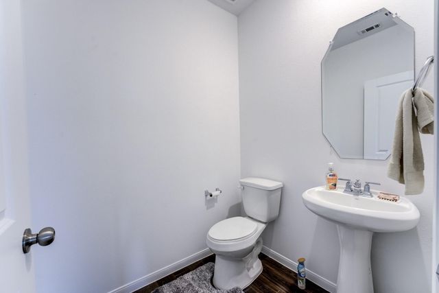 338 Shady Cedar Hill Lane, Conroe, TX 77378