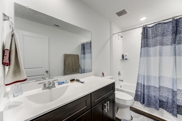 338 Shady Cedar Hill Lane, Conroe, TX 77378