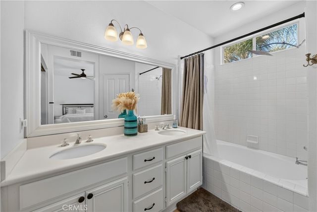 21 Calle Del Mar, Rancho Santa Margarita, CA 92688