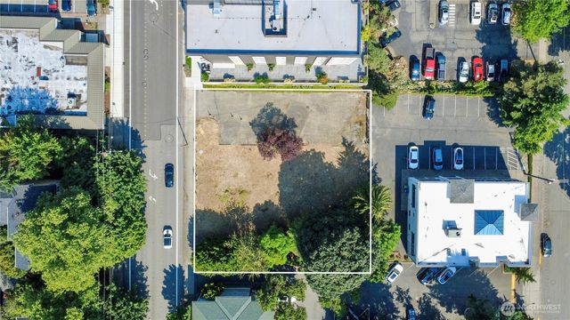 8412 164 Avenue NE, Redmond, WA 98052
