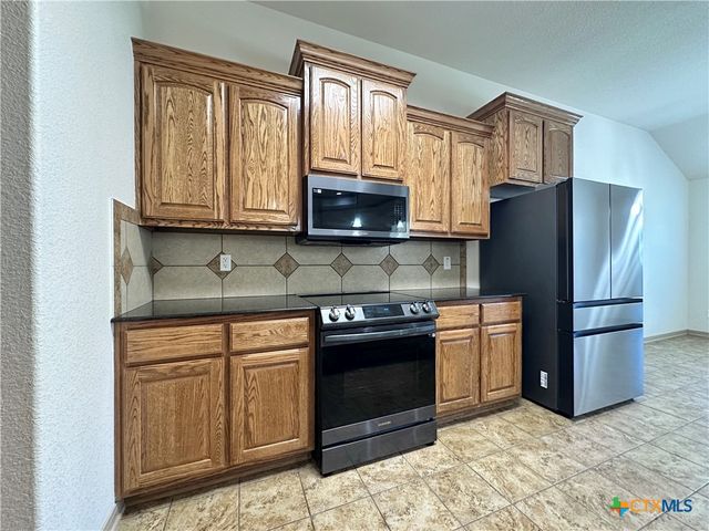 700 Brooklyn Kay Drive, Killeen, TX 76542