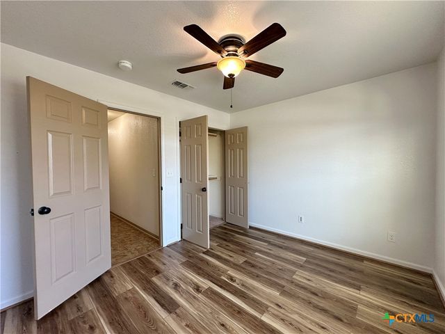 700 Brooklyn Kay Drive, Killeen, TX 76542