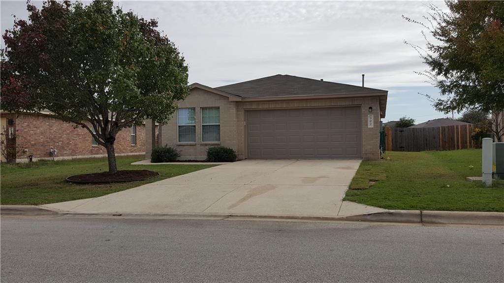 302 McCarthur DR, Leander, TX 78641
