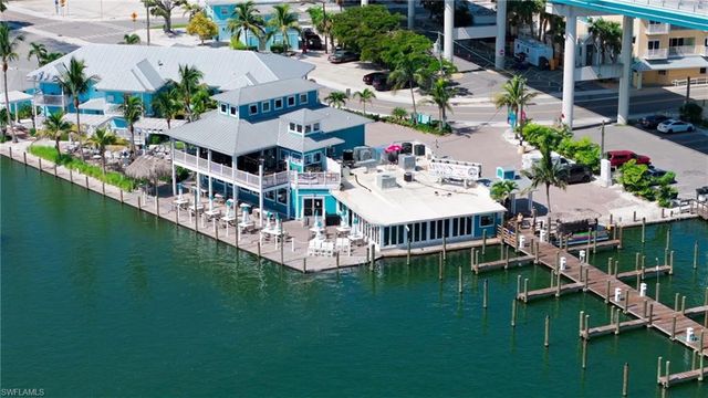 645 Matanzas CT, Fort Myers Beach, FL 33931