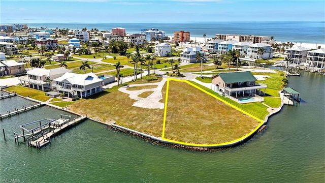 645 Matanzas CT, Fort Myers Beach, FL 33931