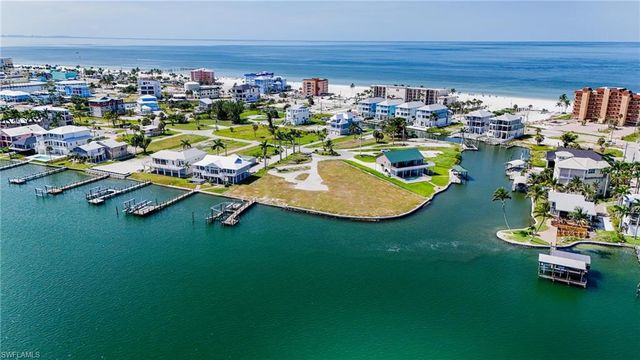 645 Matanzas CT, Fort Myers Beach, FL 33931