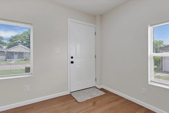 1181 Minnesota Avenue, Columbus, OH 43211