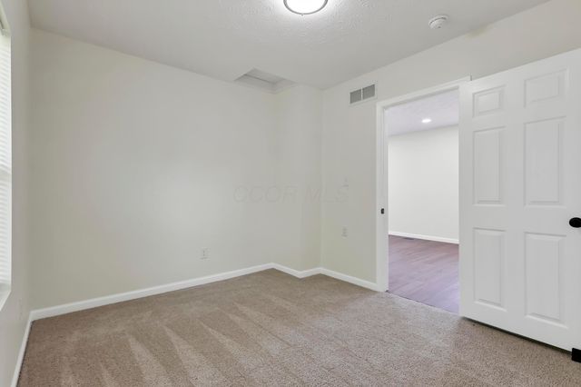 1181 Minnesota Avenue, Columbus, OH 43211