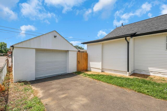 1181 Minnesota Avenue, Columbus, OH 43211