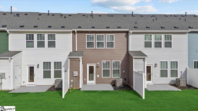 517 W Norvell Court, Spartanburg, SC 29307