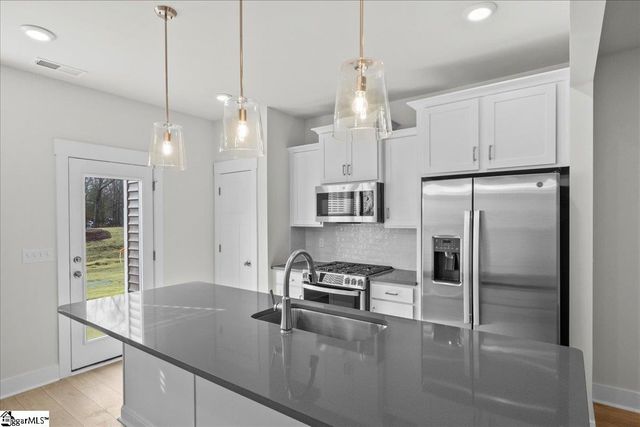 517 W Norvell Court, Spartanburg, SC 29307