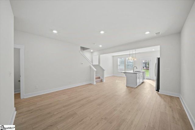 517 W Norvell Court, Spartanburg, SC 29307