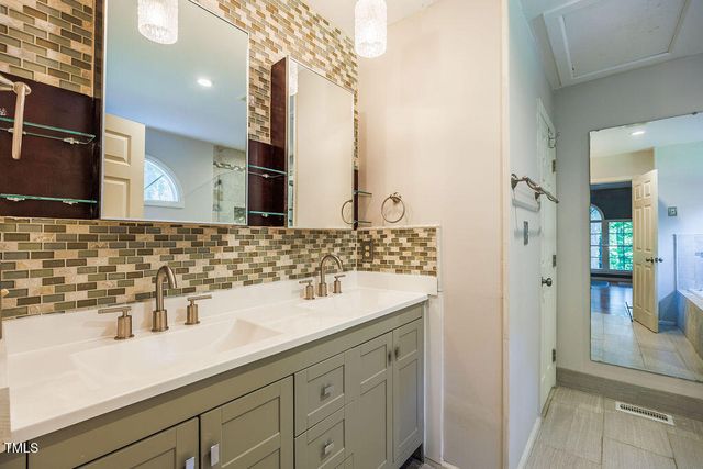 5 Loblolly Court, Durham, NC 27712