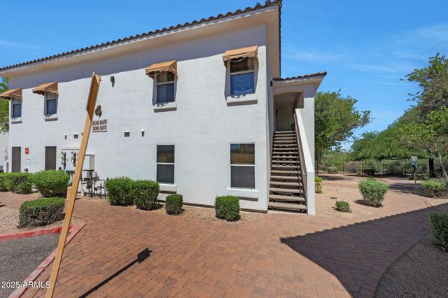 2950 W LOUISE Drive 207, Phoenix, AZ 85027