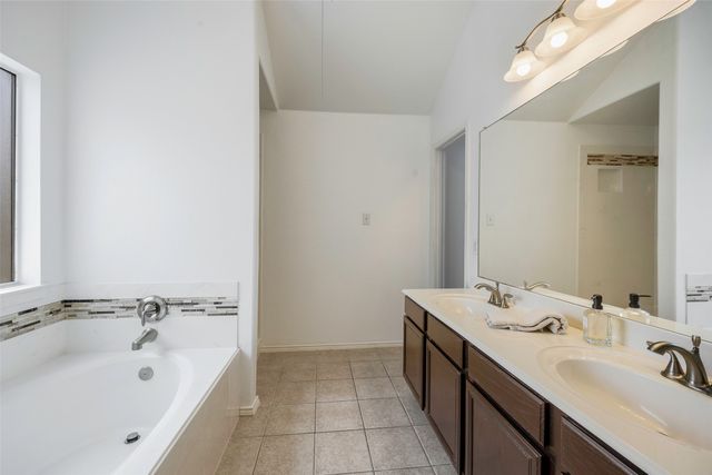 9201 Norfolk Lane, Mckinney, TX 75071