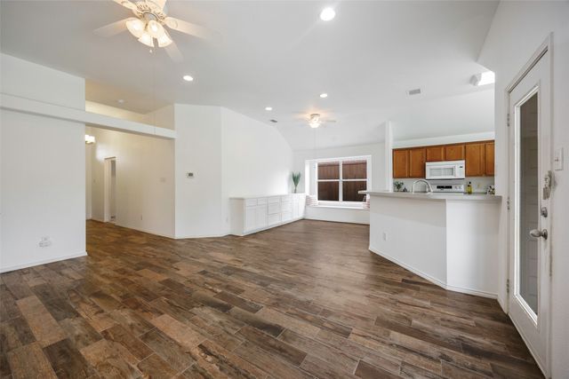 9201 Norfolk Lane, Mckinney, TX 75071