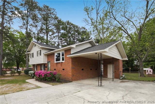 2929 Skycrest Drive, Fayetteville, NC 28304