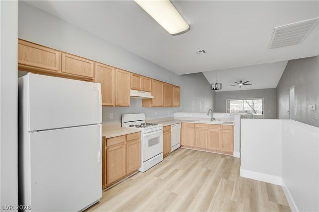673 Peachy Canyon Circle 203, Las Vegas, NV 89144
