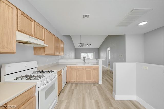 673 Peachy Canyon Circle 203, Las Vegas, NV 89144