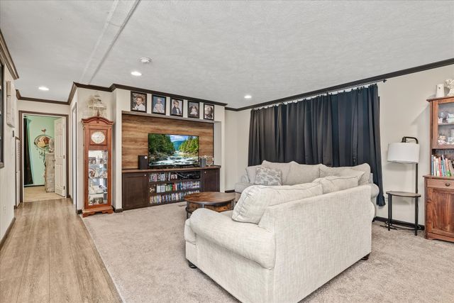 330 Griffintown Rd, Sparta, TN 38583