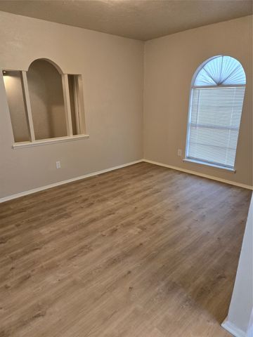 4426 Mayflower Drive, Garland, TX 75043