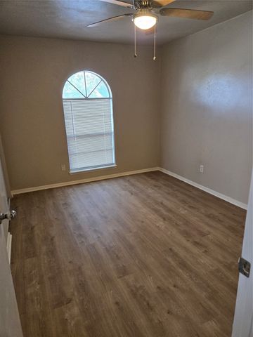 4426 Mayflower Drive, Garland, TX 75043