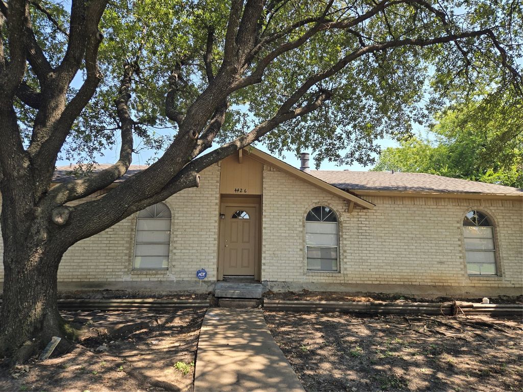 4426 Mayflower Drive, Garland, TX 75043