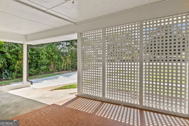 215 LaGrange Street, Newnan, GA 30263