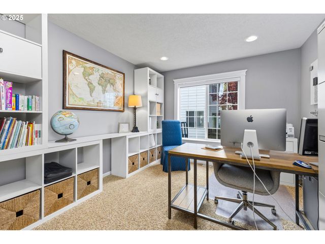 2775 FOXHAVEN Dr Se, Salem, OR 97306